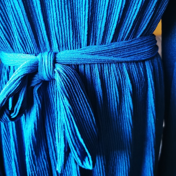 NWT Amazing VERO MODA belted dress - Picture 2 of 5